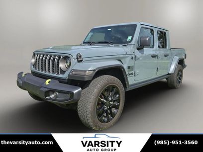 Used 2025 Jeep Gladiator Sport