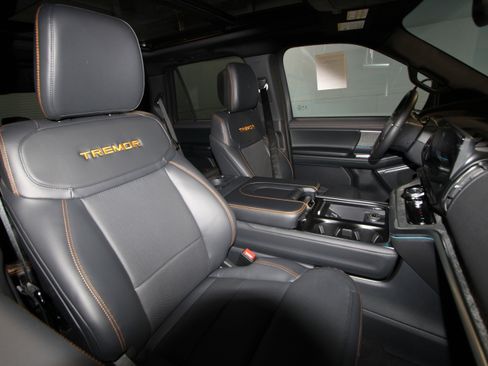 New 2026 Ford Expedition Tremor image 21