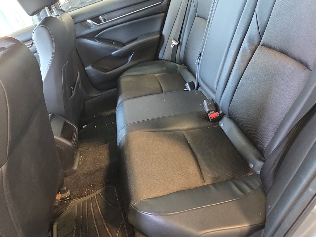 Used 2018 Honda Accord Sport image 8