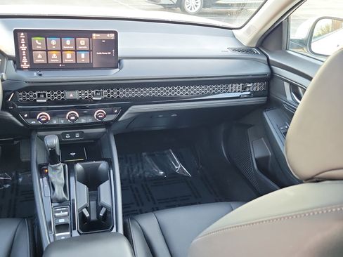 Used 2025 Honda Accord EX-L image 14