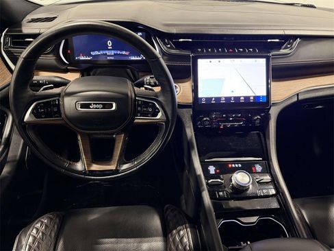 Certified 2022 Jeep Grand Cherokee Summit w/ Luxury Tech Group V image 15