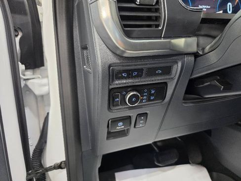 Used 2023 Ford F150 Lariat AWD/4WD image 19