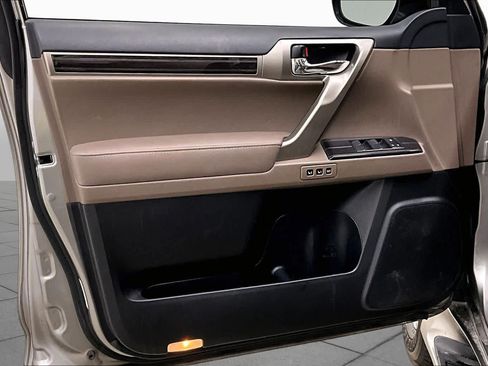 Used 2021 Lexus GX 460 Premium AWD/4WD image 25