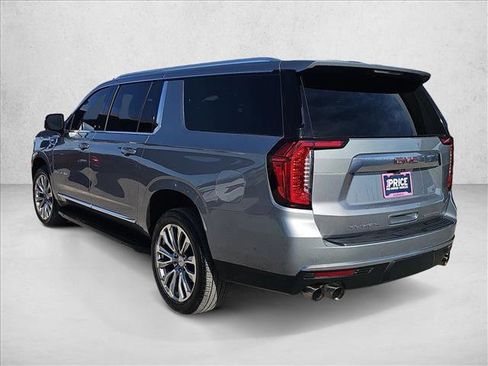 Used 2024 GMC Yukon XL Denali w/ Advanced Technology Package image 3