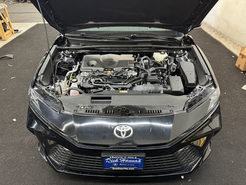 Used 2025 Toyota Camry LE w/ Convenience Package AWD/4WD image 11