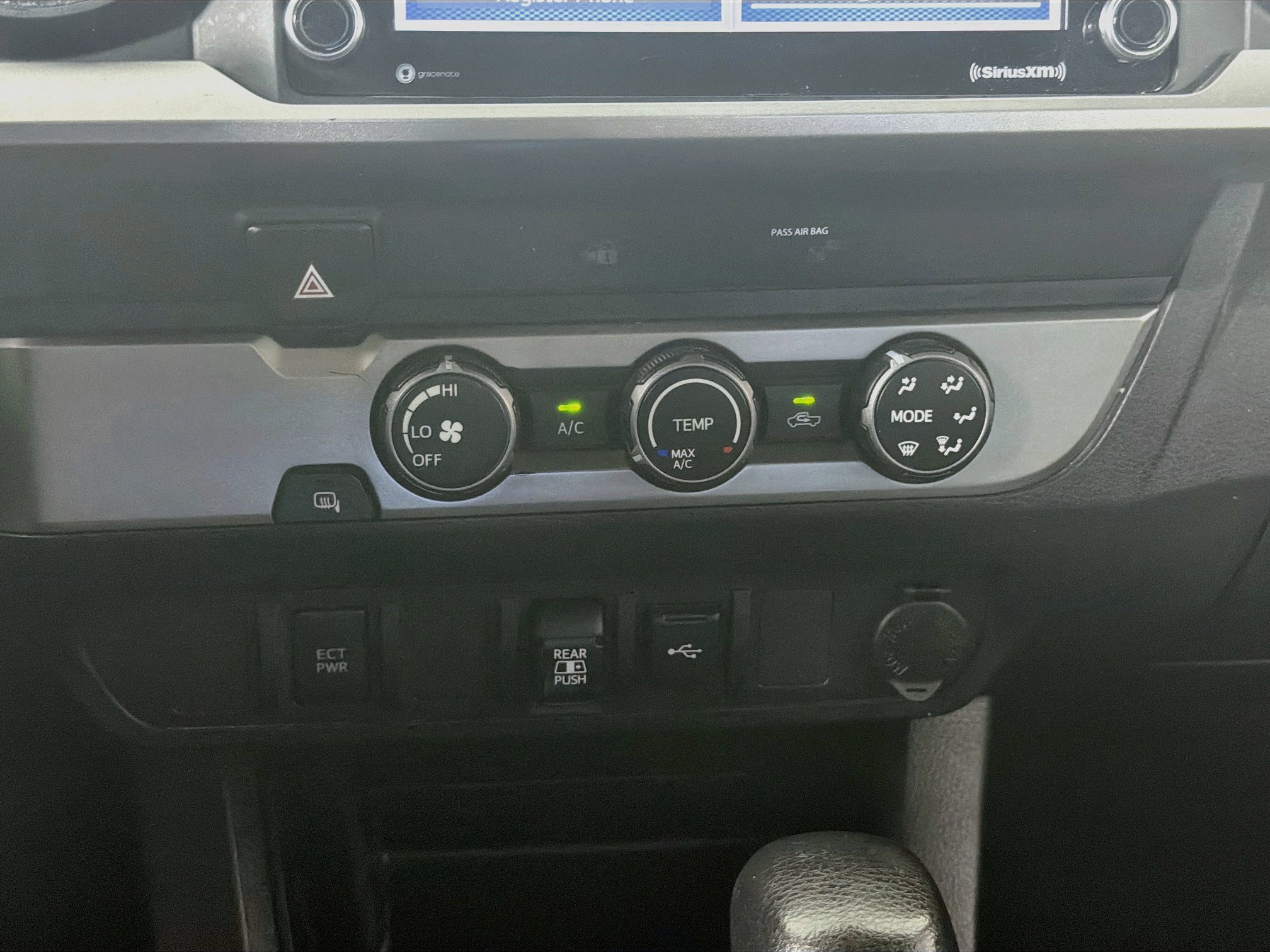 Used 2020 Toyota Tacoma SR5 RWD image 23
