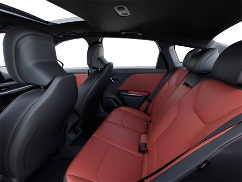 New 2025 Kia K4 GT-Line image 18