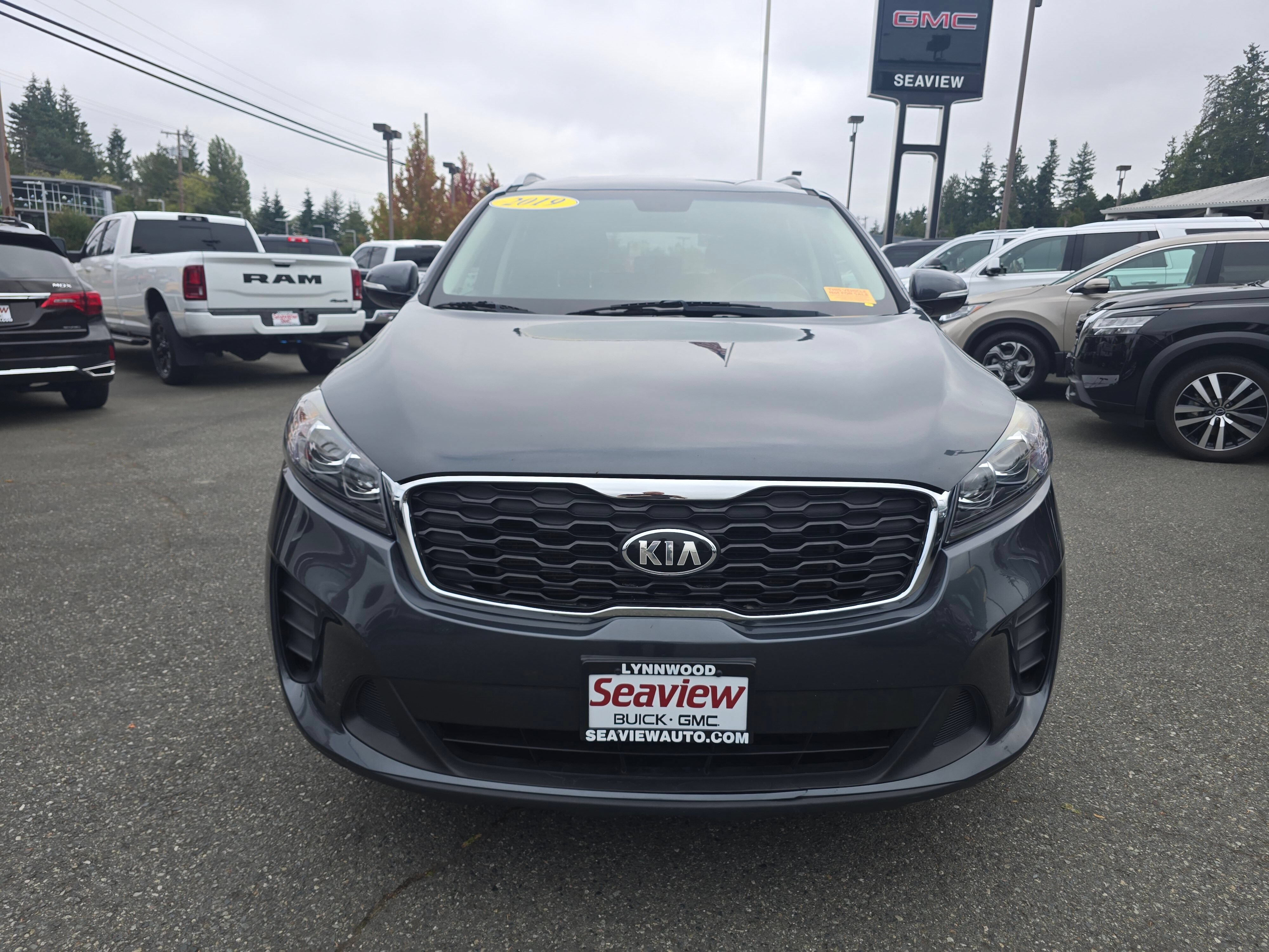 Used 2019 Kia Sorento AWD w/ LX Convenience Package image 2