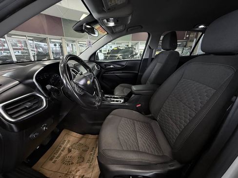 Used 2018 Chevrolet Equinox LT image 20