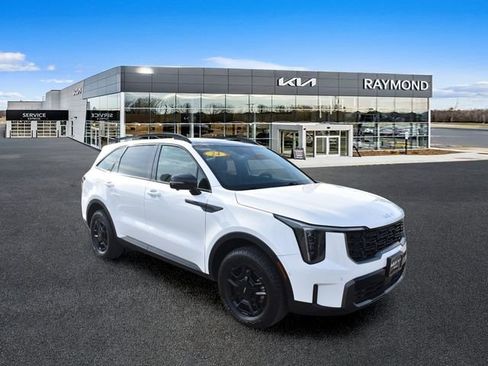 Certified 2024 Kia Sorento SX Prestige AWD/4WD image 10