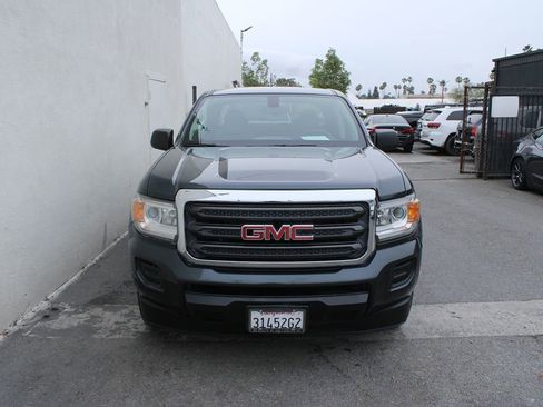 Used 2017 GMC Canyon 2WD Crew Cab w/ Convenience Package image 2