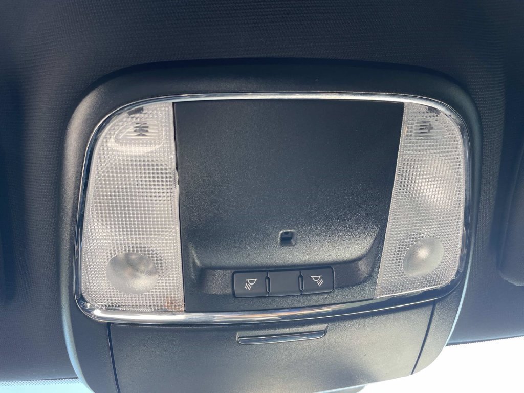 Used 2020 Dodge Durango SXT RWD image 49