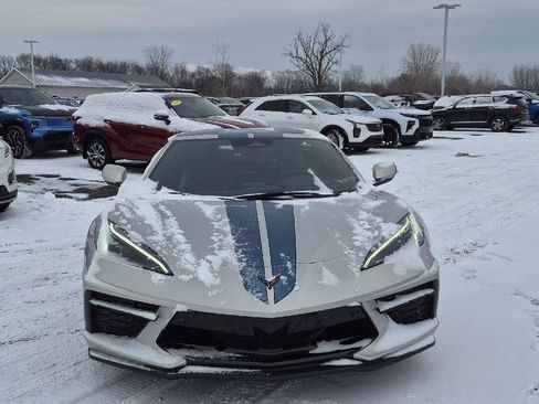 Used 2024 Chevrolet Corvette Stingray Preferred Cpe w/ Z51 Performance Package image 2