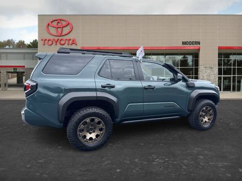 Certified 2025 Toyota 4Runner Trailhunter AWD/4WD image 6