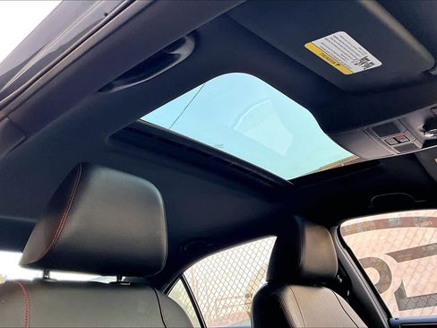 Used 2016 Volkswagen Jetta GLI SE image 13