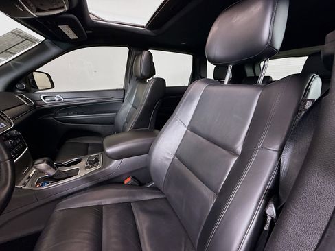 Used 2020 Jeep Grand Cherokee Limited image 11