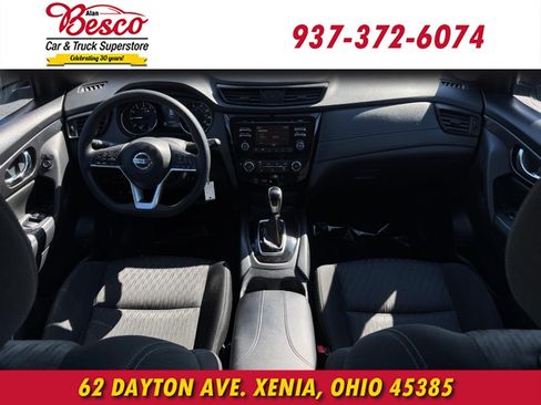 Used 2017 Nissan Rogue S AWD/4WD image 9