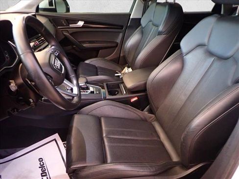 Used 2020 Audi Q5 e Prestige image 13