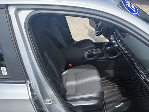 Used 2025 Honda Civic Sport image 23
