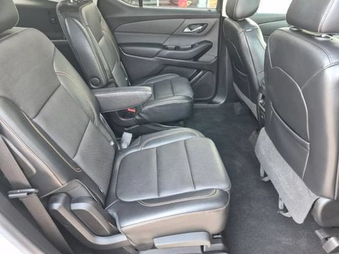 Used 2018 Chevrolet Traverse Premier w/ Driver Confidence II Package FWD image 19