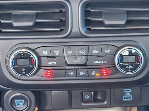 Used 2022 Ford Maverick Lariat w/ Lariat Luxury Package image 34