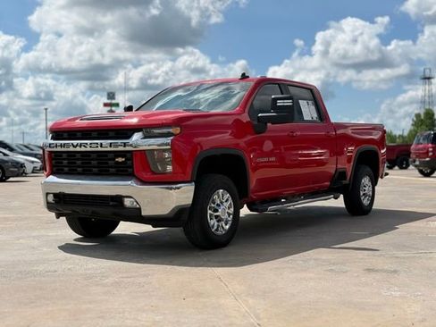 Used 2022 Chevrolet Silverado 2500 LT w/ Convenience Package AWD/4WD image 4