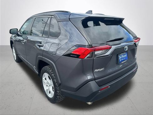 Used 2020 Toyota RAV4 LE w/ All Weather Liner Package AWD/4WD image 9