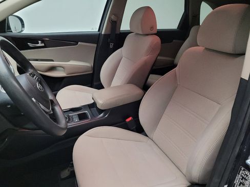 Used 2019 Kia Sorento FWD image 17