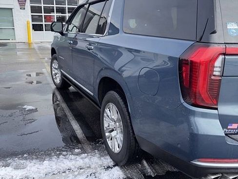 Certified 2025 GMC Yukon XL Denali w/ Sun & Power Step Package image 6