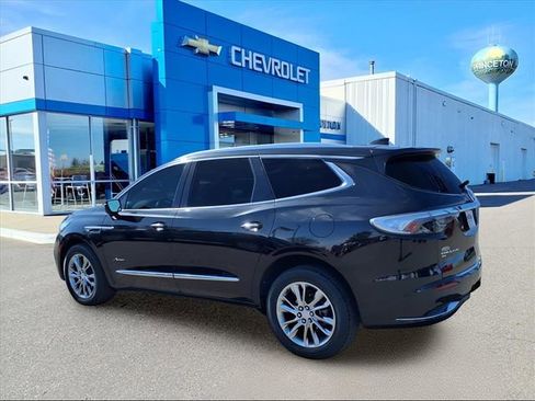 Used 2022 Buick Enclave Avenir image 6