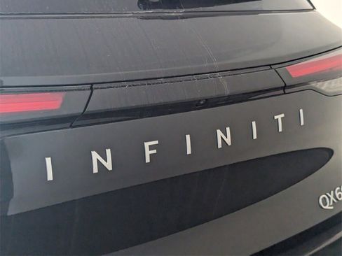 Certified 2026 INFINITI QX60 Luxe w/ Cargo Package image 10