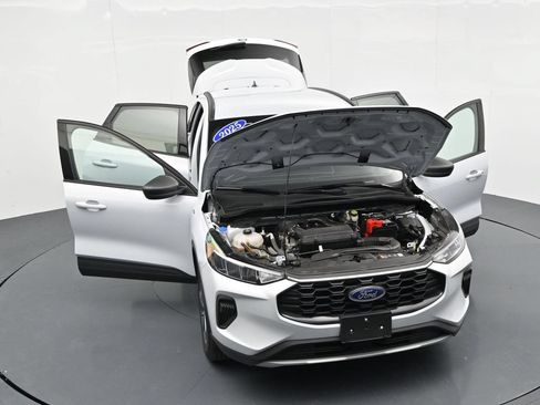 Used 2025 Ford Escape ST-Line AWD/4WD image 35