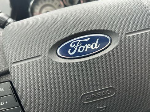 Used 2010 Ford Edge SEL image 21