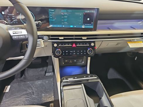 New 2026 Hyundai Tucson Limited AWD/4WD image 21