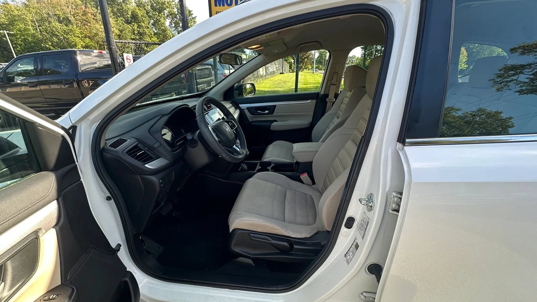 Used 2018 Honda CR-V LX image 22