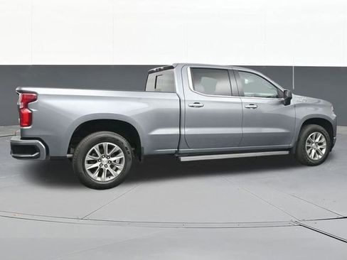 Used 2019 Chevrolet Silverado 1500 High Country w/ Technology Package image 16