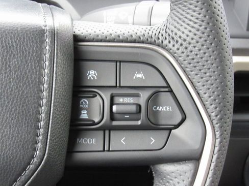 New 2025 Toyota Tacoma TRD Off-Road AWD/4WD image 25