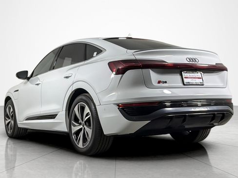 Used 2024 Audi Q8 e-tron Premium Plus w/ Premium Plus Package AWD/4WD image 3