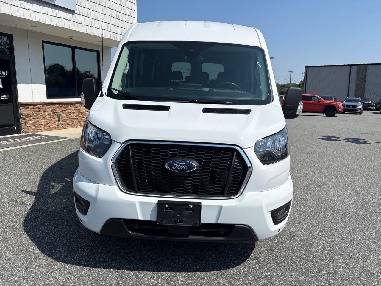 Used 2025 Ford Transit 350 XLT RWD image 9