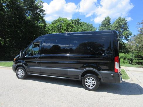 Used 2016 Ford Transit 250 148 Medium Roof RWD image 4