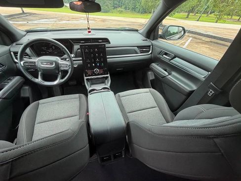 Used 2025 GMC Terrain Elevation AWD/4WD image 7