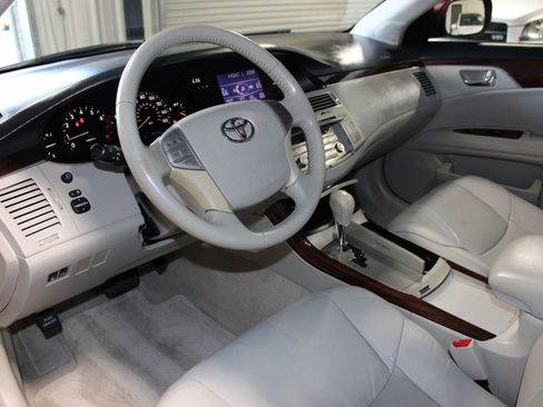 Used 2008 Toyota Avalon XLS FWD image 21