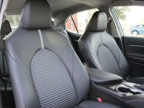 Used 2023 Toyota Camry SE image 27