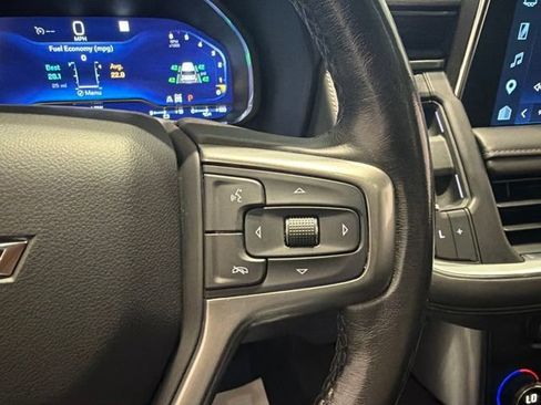 Used 2022 Chevrolet Tahoe Z71 w/ Luxury Package AWD/4WD image 31