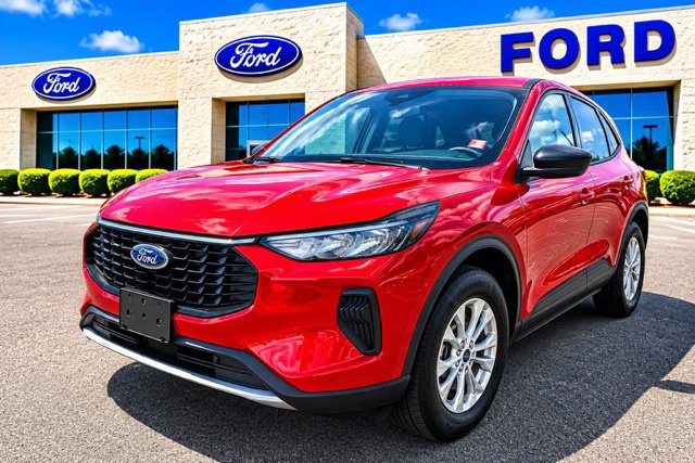 Used 2024 Ford Escape Active AWD/4WD image 1