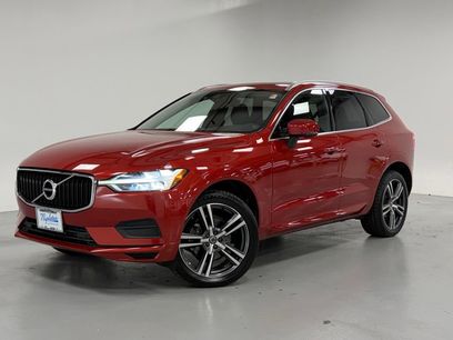 Used 2020 Volvo XC60 T5 Momentum w/ Protection Package Premier