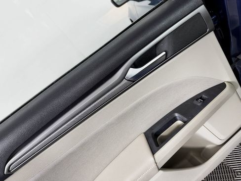 Used 2019 Ford Fusion SE FWD image 36