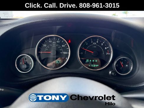 Used 2016 Jeep Wrangler Unlimited Sahara w/ Connectivity Group image 8