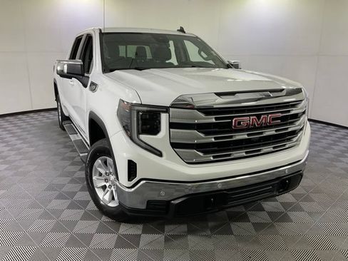Used 2024 GMC Sierra 1500 SLE w/ Preferred Package AWD/4WD image 10