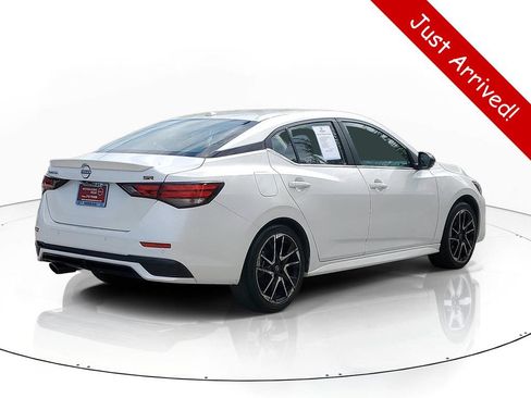 Used 2024 Nissan Sentra SR FWD image 4